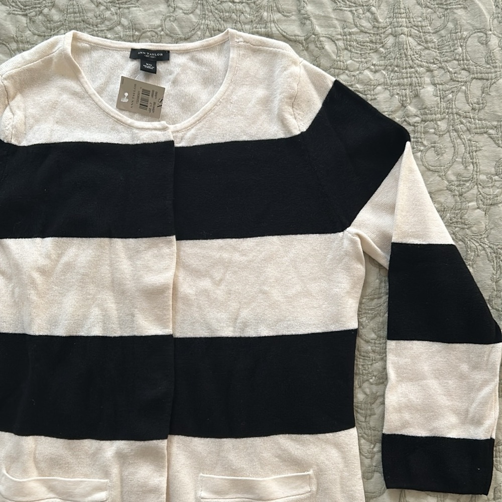 Ann Taylor 3/4 sleeve cardigan XS